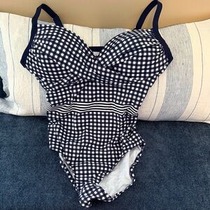 Draper James x Lands End Navy Gingham Swimsuit size 10